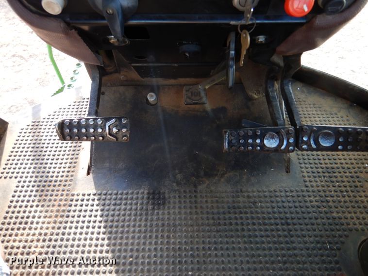 image for item DL1249 1988 John Deere 4650  tractor