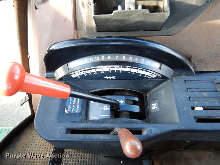 image for item DL1249 1988 John Deere 4650  tractor