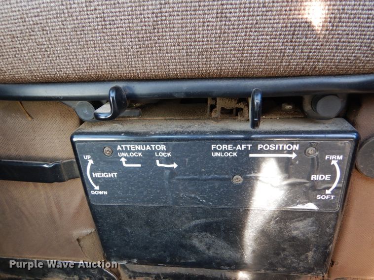 image for item DL1249 1988 John Deere 4650  tractor