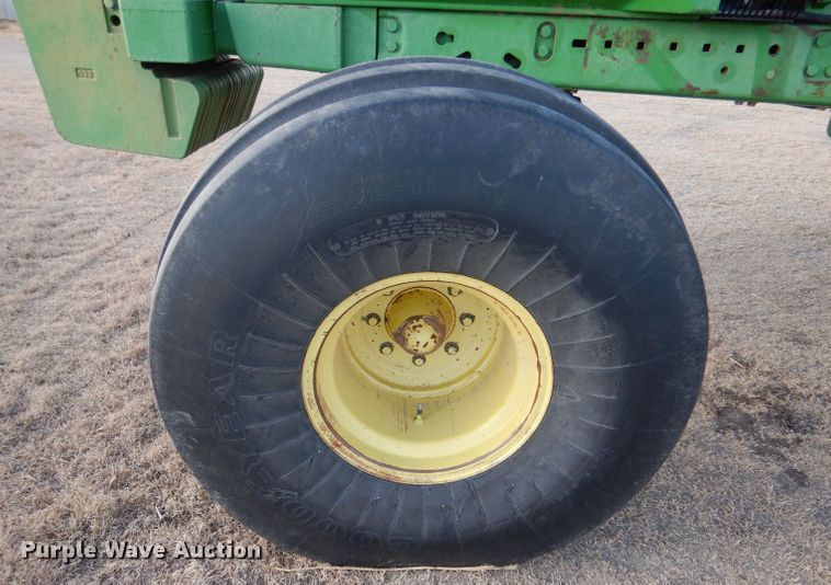 image for item DL1249 1988 John Deere 4650  tractor