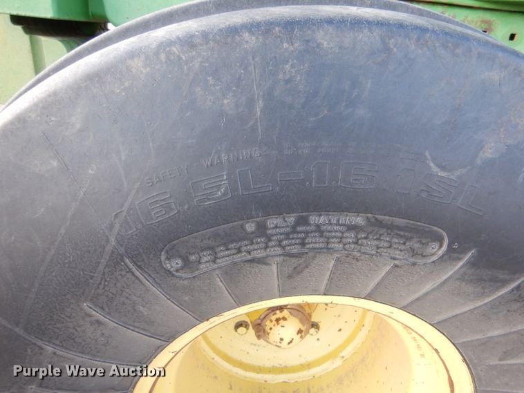 image for item DL1249 1988 John Deere 4650  tractor