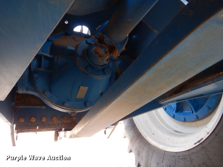 image for item DL1250 1997 New Holland 9482  4WD tractor