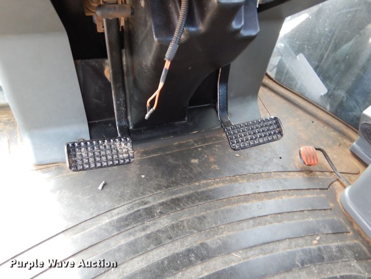 image for item DL1250 1997 New Holland 9482  4WD tractor