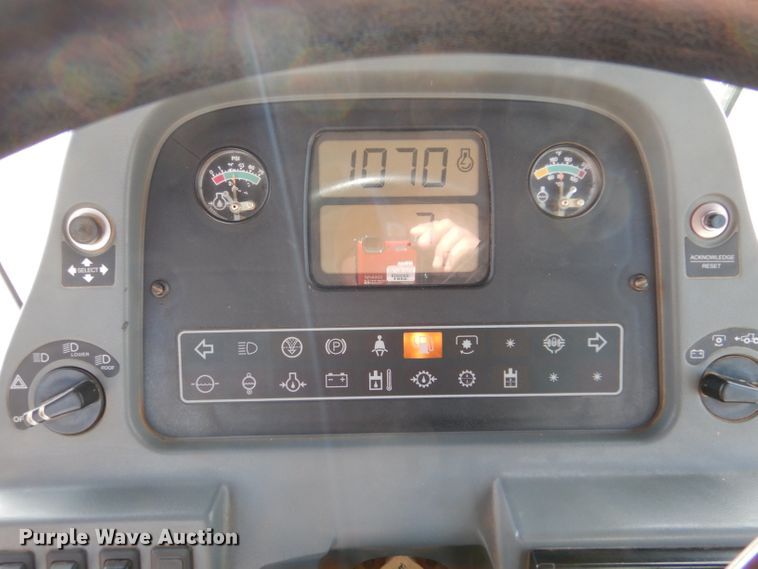 image for item DL1250 1997 New Holland 9482  4WD tractor