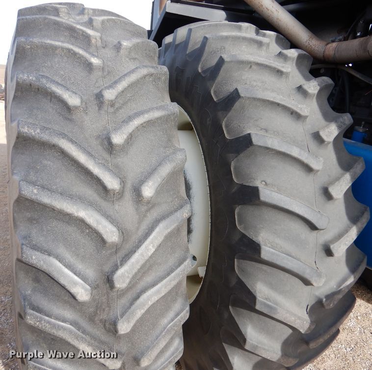 image for item DL1250 1997 New Holland 9482  4WD tractor