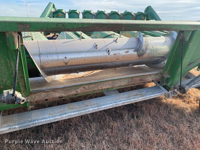 image for item DL1257 John Deere 853A  all-crop head