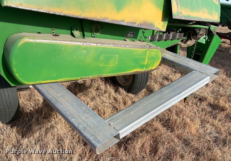 image for item DL1257 John Deere 853A  all-crop head