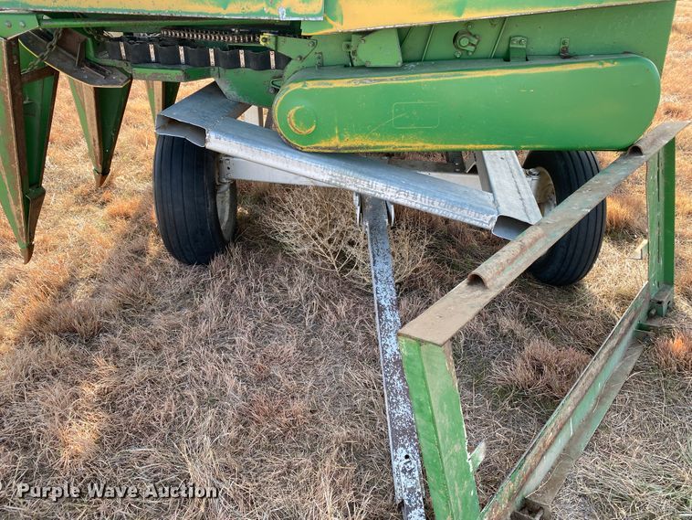 image for item DL1257 John Deere 853A  all-crop head