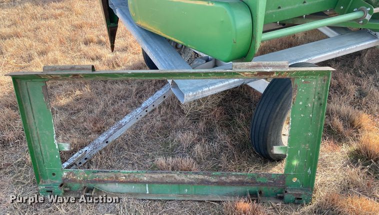 image for item DL1257 John Deere 853A  all-crop head