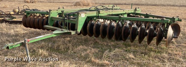 image for item DL1262 John Deere  off-set disk