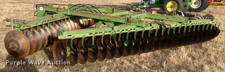 image for item DL1262 John Deere  off-set disk