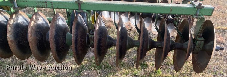 image for item DL1262 John Deere  off-set disk