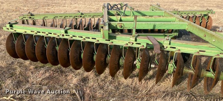 image for item DL1262 John Deere  off-set disk