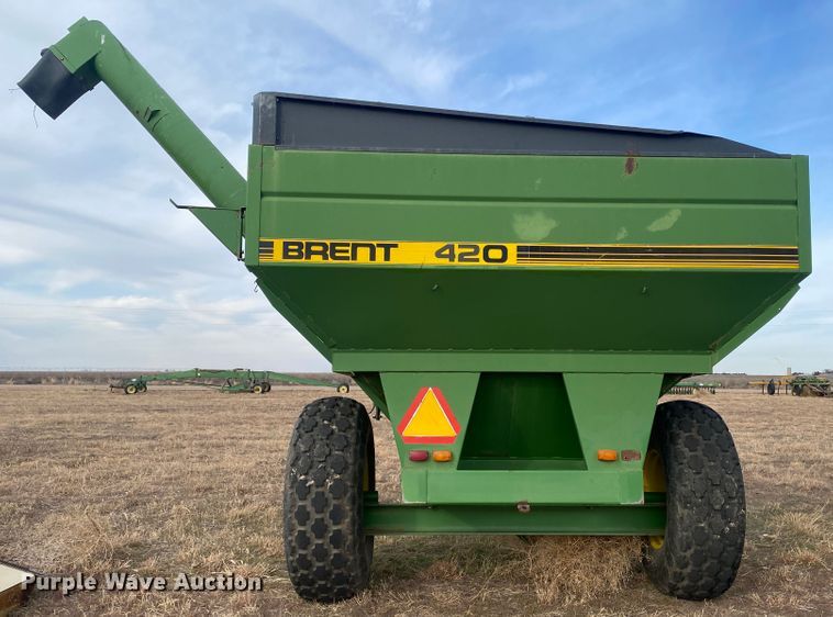 image for item DL1264 Brent 420  grain cart