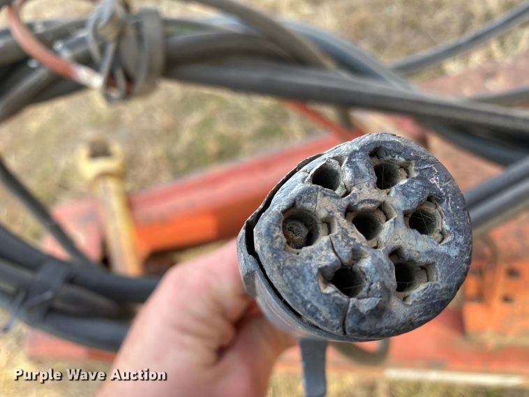 image for item DL1265 Brent 610  grain cart