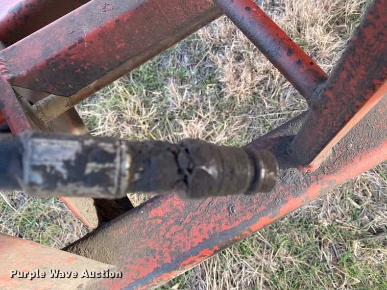 image for item DL1265 Brent 610  grain cart