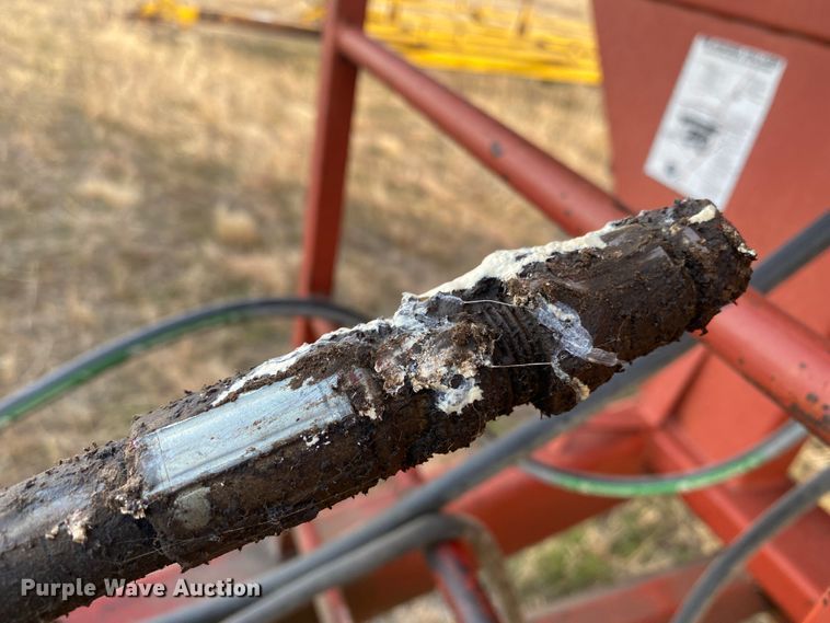 image for item DL1265 Brent 610  grain cart