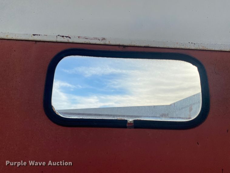 image for item DL1265 Brent 610  grain cart