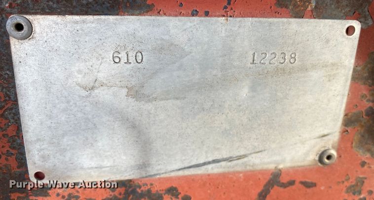 image for item DL1265 Brent 610  grain cart