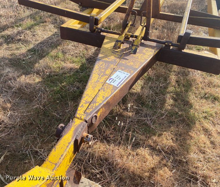 image for item DL1266 Bale mover