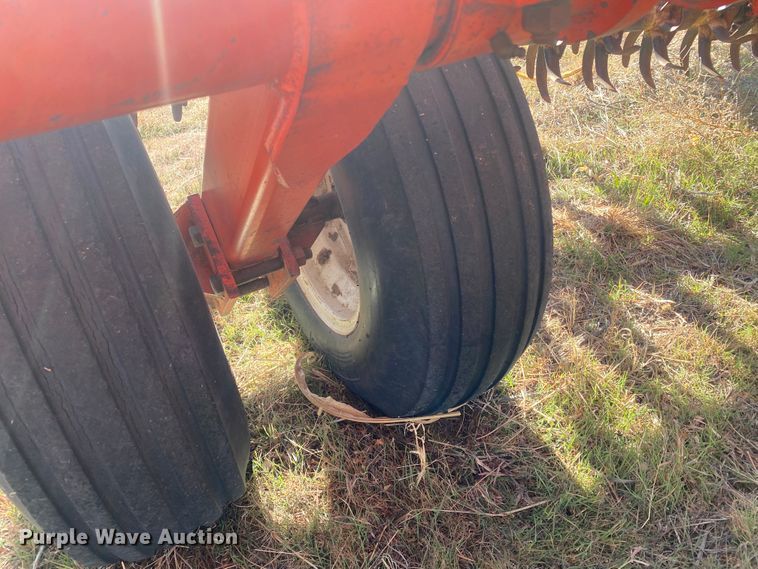 image for item DL1269 Richardson MT 3-31-5  mulch treader picker