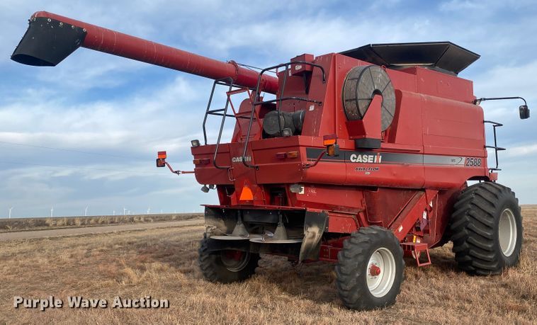 image for item DL1271 2007 Case IH 2588  combine
