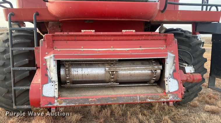 image for item DL1271 2007 Case IH 2588  combine