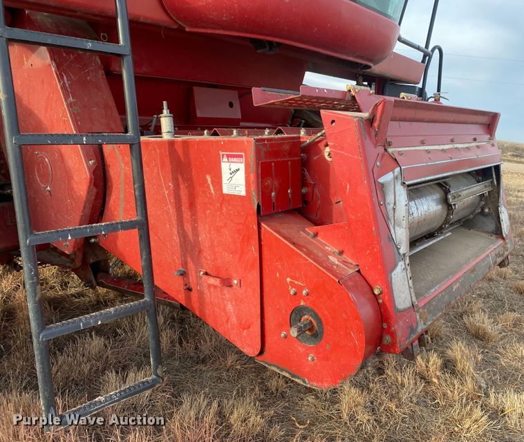image for item DL1271 2007 Case IH 2588  combine