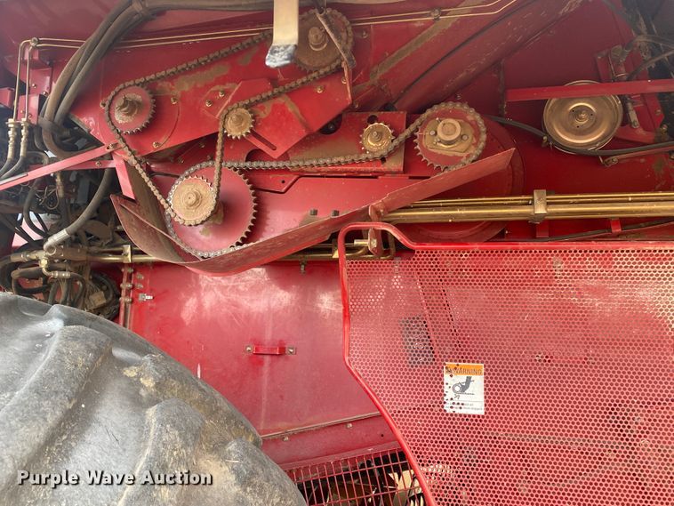 image for item DL1271 2007 Case IH 2588  combine