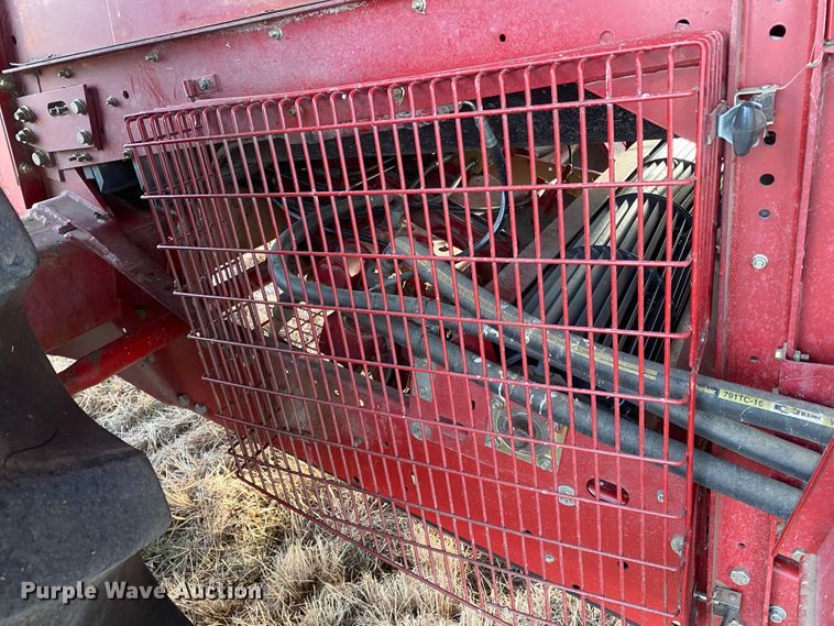 image for item DL1271 2007 Case IH 2588  combine