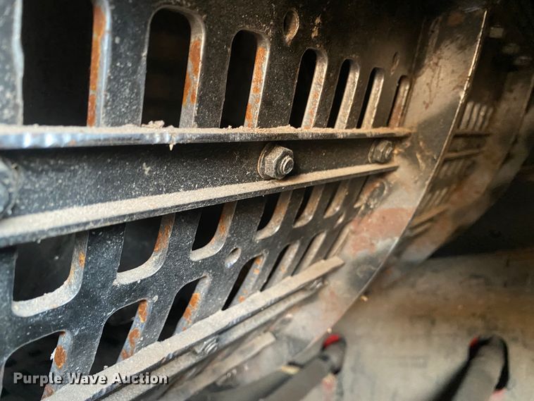 image for item DL1271 2007 Case IH 2588  combine