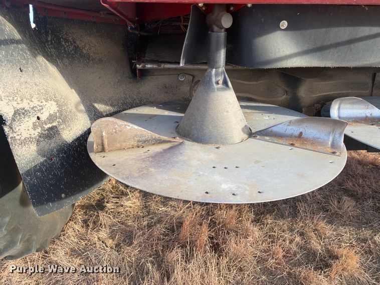 image for item DL1271 2007 Case IH 2588  combine