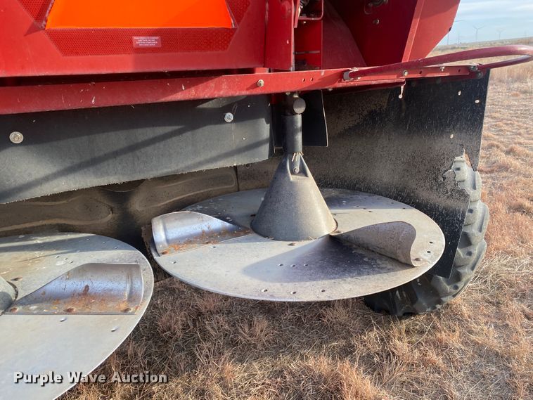 image for item DL1271 2007 Case IH 2588  combine