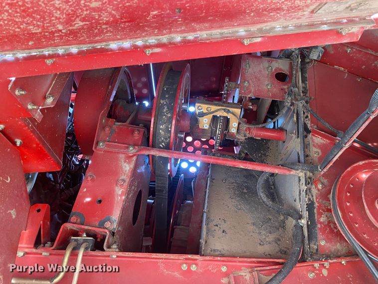 image for item DL1271 2007 Case IH 2588  combine