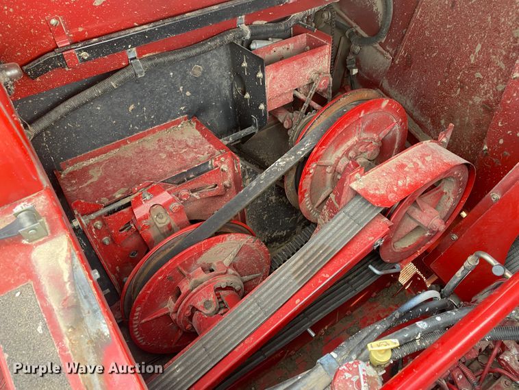 image for item DL1271 2007 Case IH 2588  combine