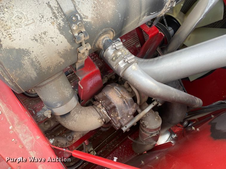 image for item DL1271 2007 Case IH 2588  combine