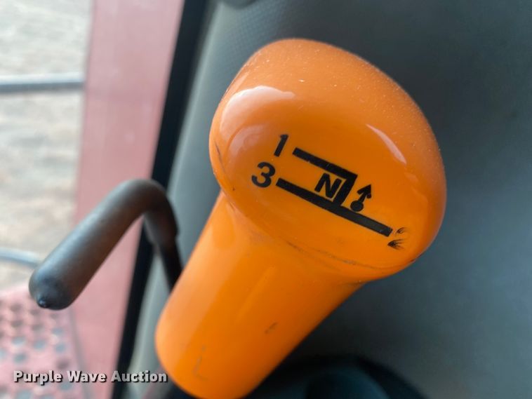 image for item DL1271 2007 Case IH 2588  combine