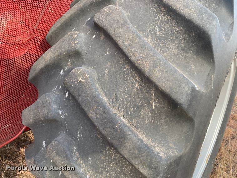 image for item DL1271 2007 Case IH 2588  combine