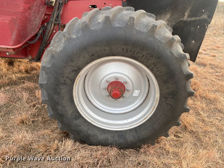 image for item DL1271 2007 Case IH 2588  combine