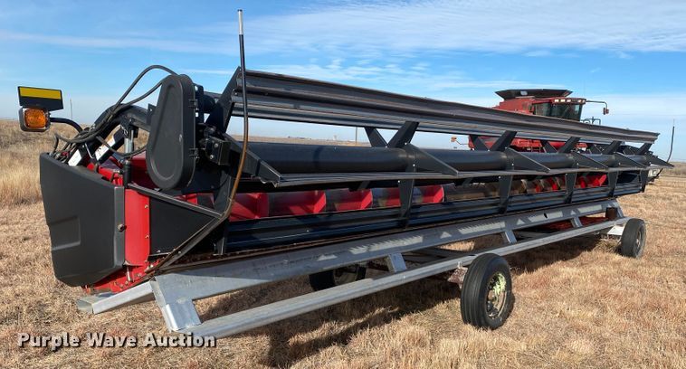 image for item DL1272 2007 Case IH 1010  rigid head