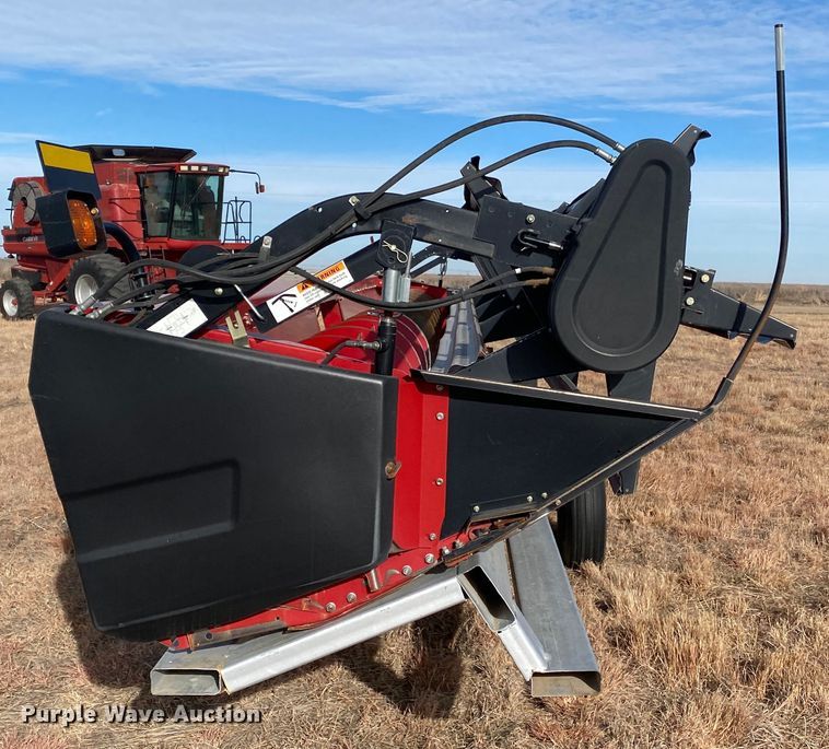 image for item DL1272 2007 Case IH 1010  rigid head