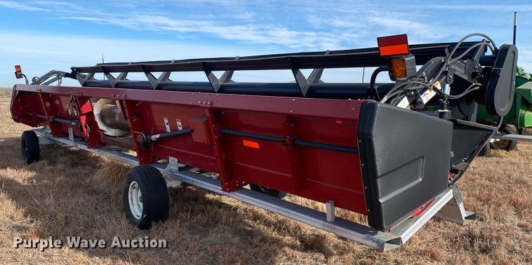 image for item DL1272 2007 Case IH 1010  rigid head