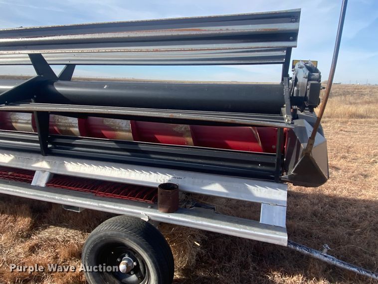 image for item DL1272 2007 Case IH 1010  rigid head