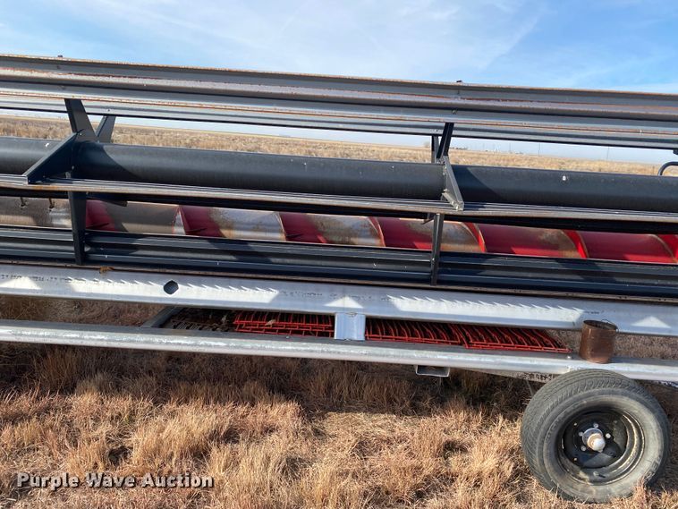 image for item DL1272 2007 Case IH 1010  rigid head