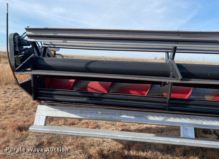 image for item DL1272 2007 Case IH 1010  rigid head