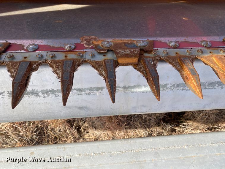 image for item DL1272 2007 Case IH 1010  rigid head