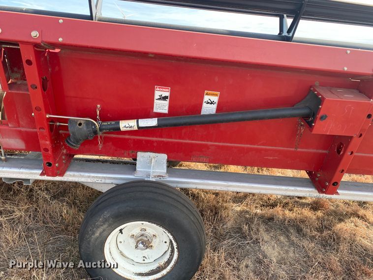 image for item DL1272 2007 Case IH 1010  rigid head