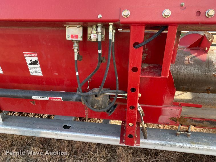 image for item DL1272 2007 Case IH 1010  rigid head