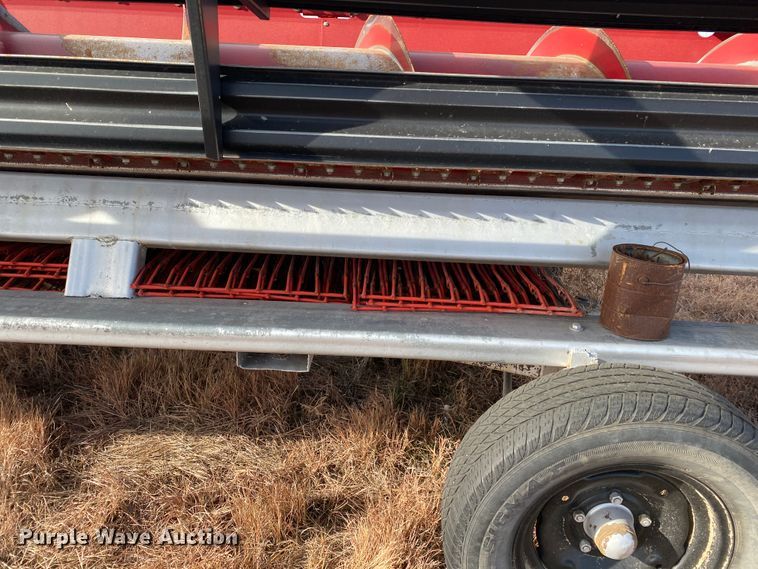 image for item DL1272 2007 Case IH 1010  rigid head