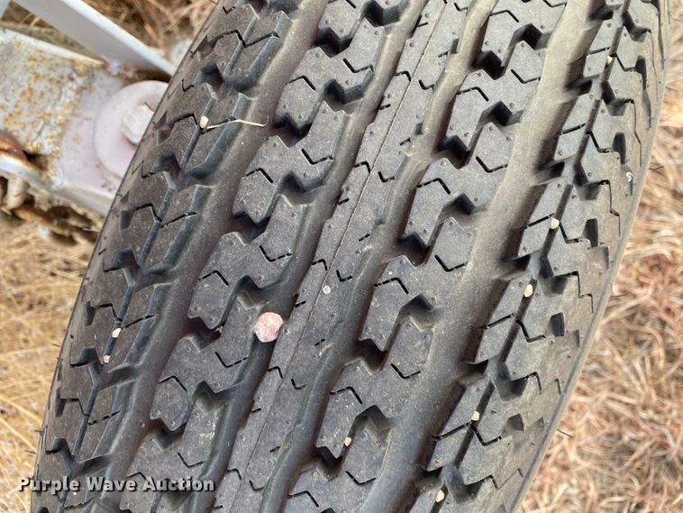 image for item DL1272 2007 Case IH 1010  rigid head